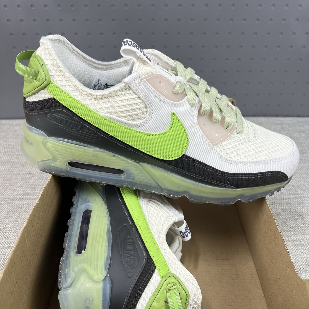 Nike Air Max 90 Terrascape Vivid Green New DM0033-001 Mens Size 11.5 - Picture 8 of 10